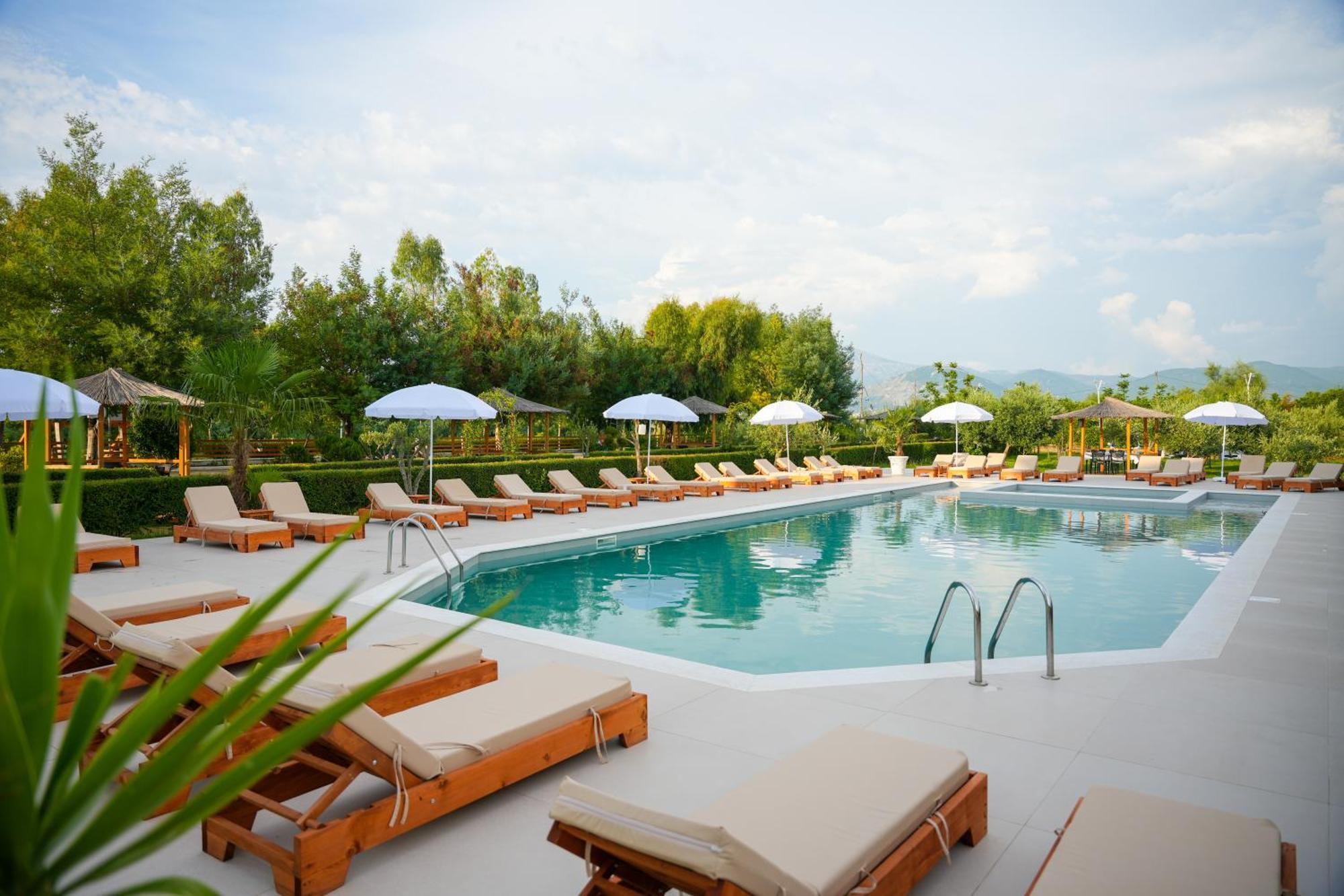 Paradise Laguna Vain Lezhe Ngoại thất bức ảnh