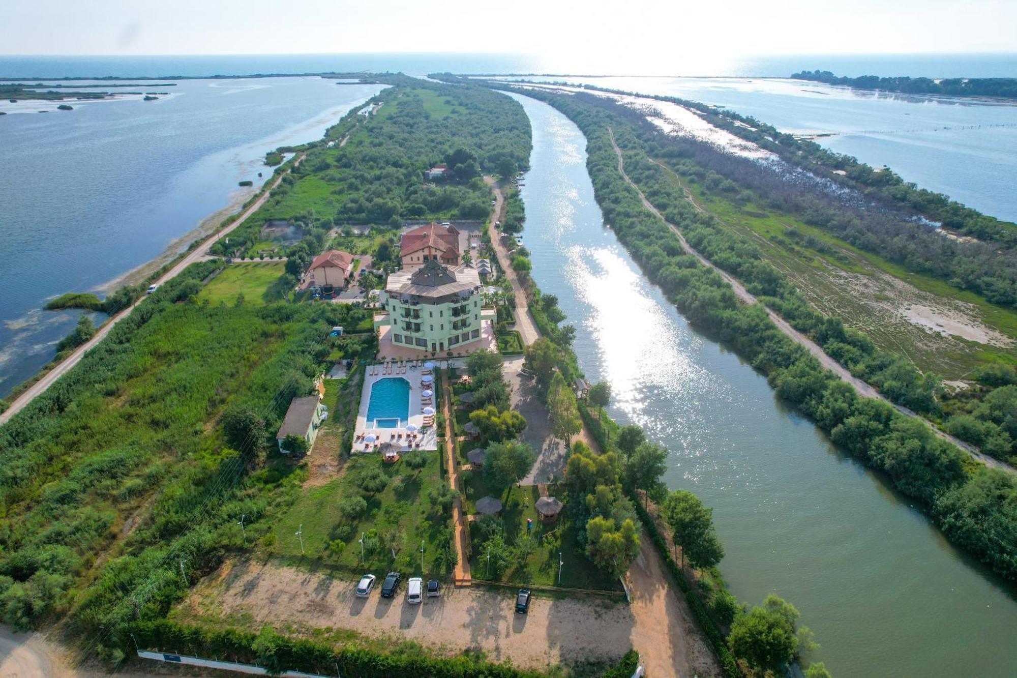 Paradise Laguna Vain Lezhe Ngoại thất bức ảnh