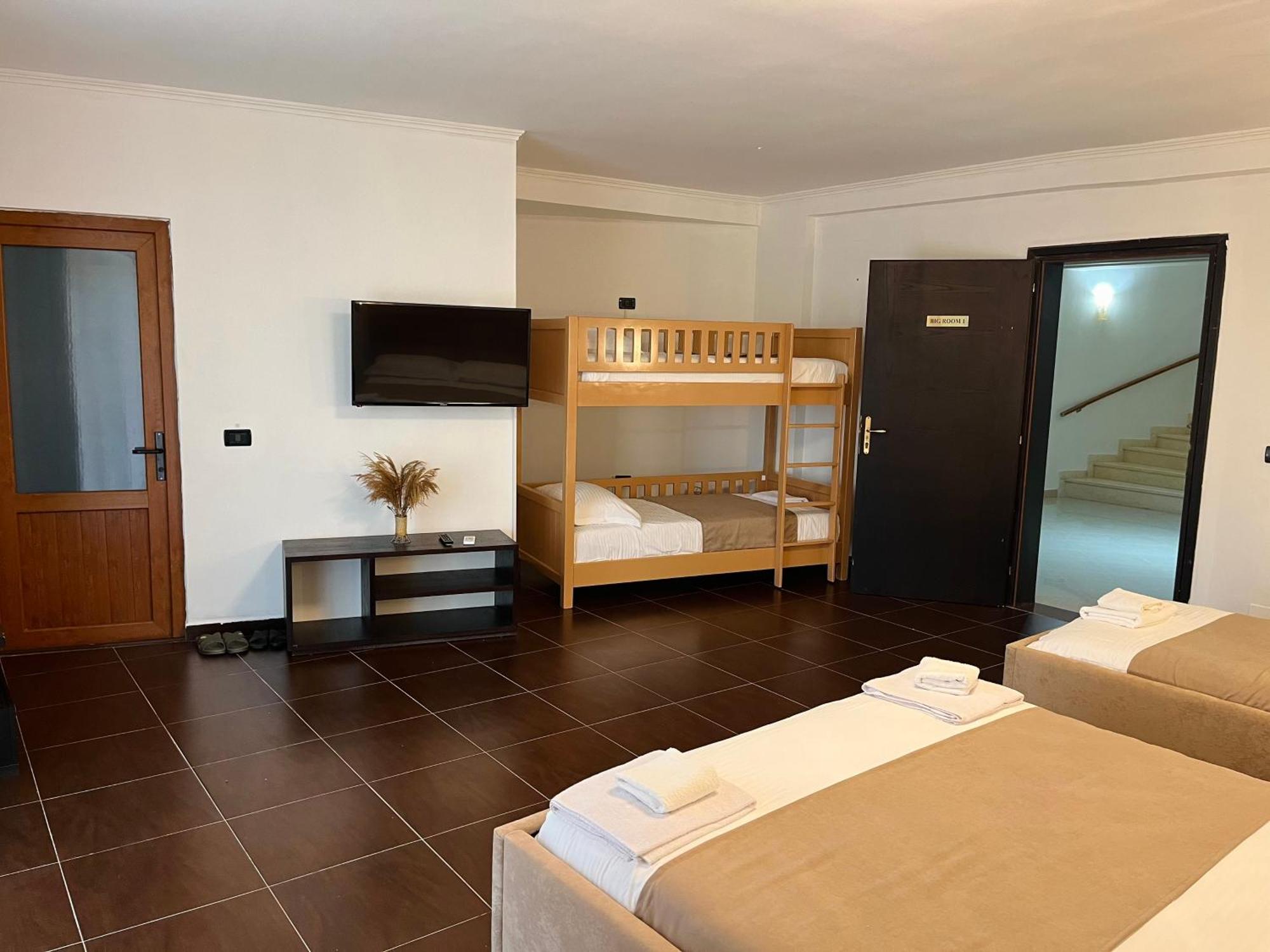 Paradise Laguna Vain Lezhe Ngoại thất bức ảnh