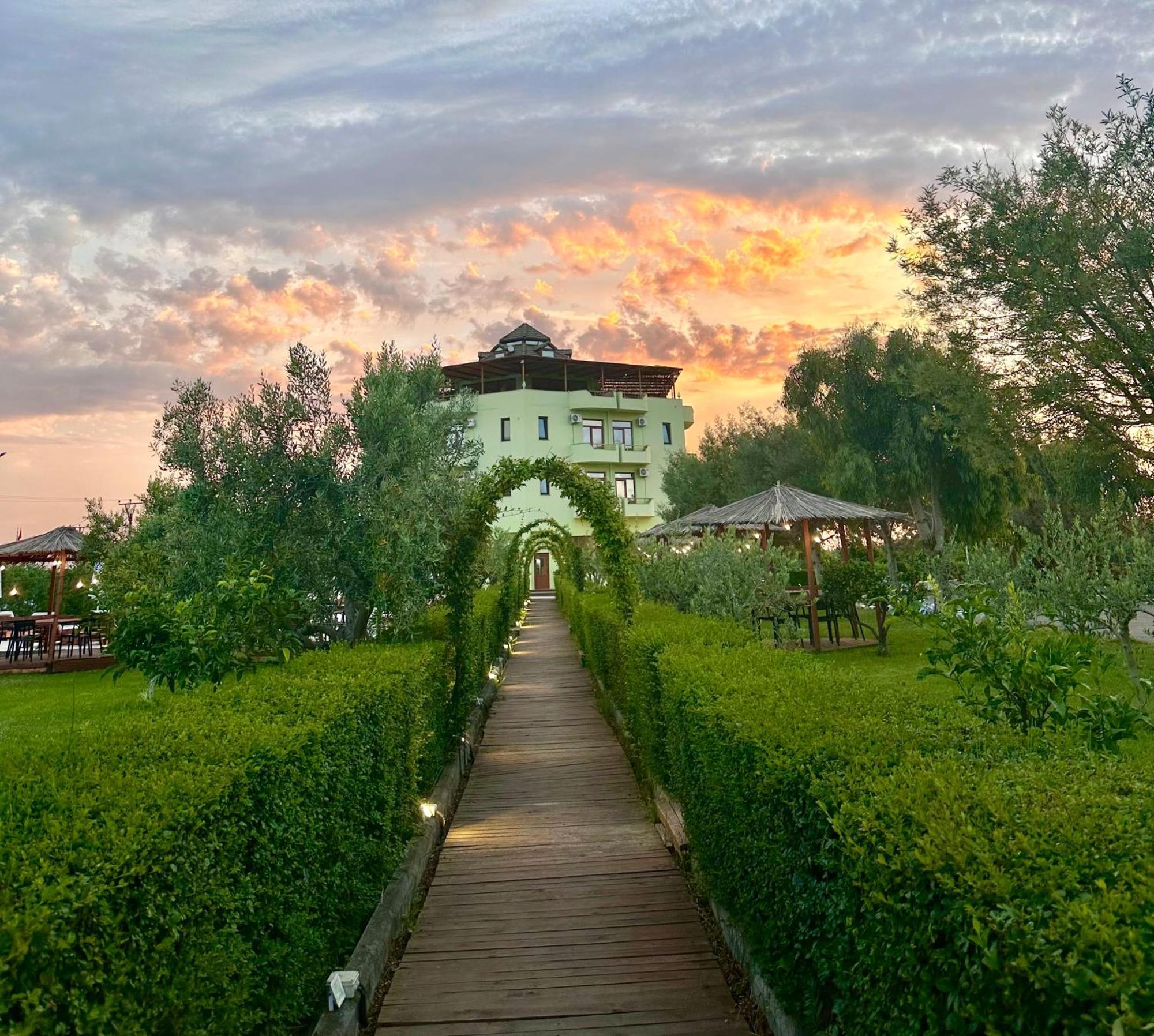 Paradise Laguna Vain Lezhe Ngoại thất bức ảnh
