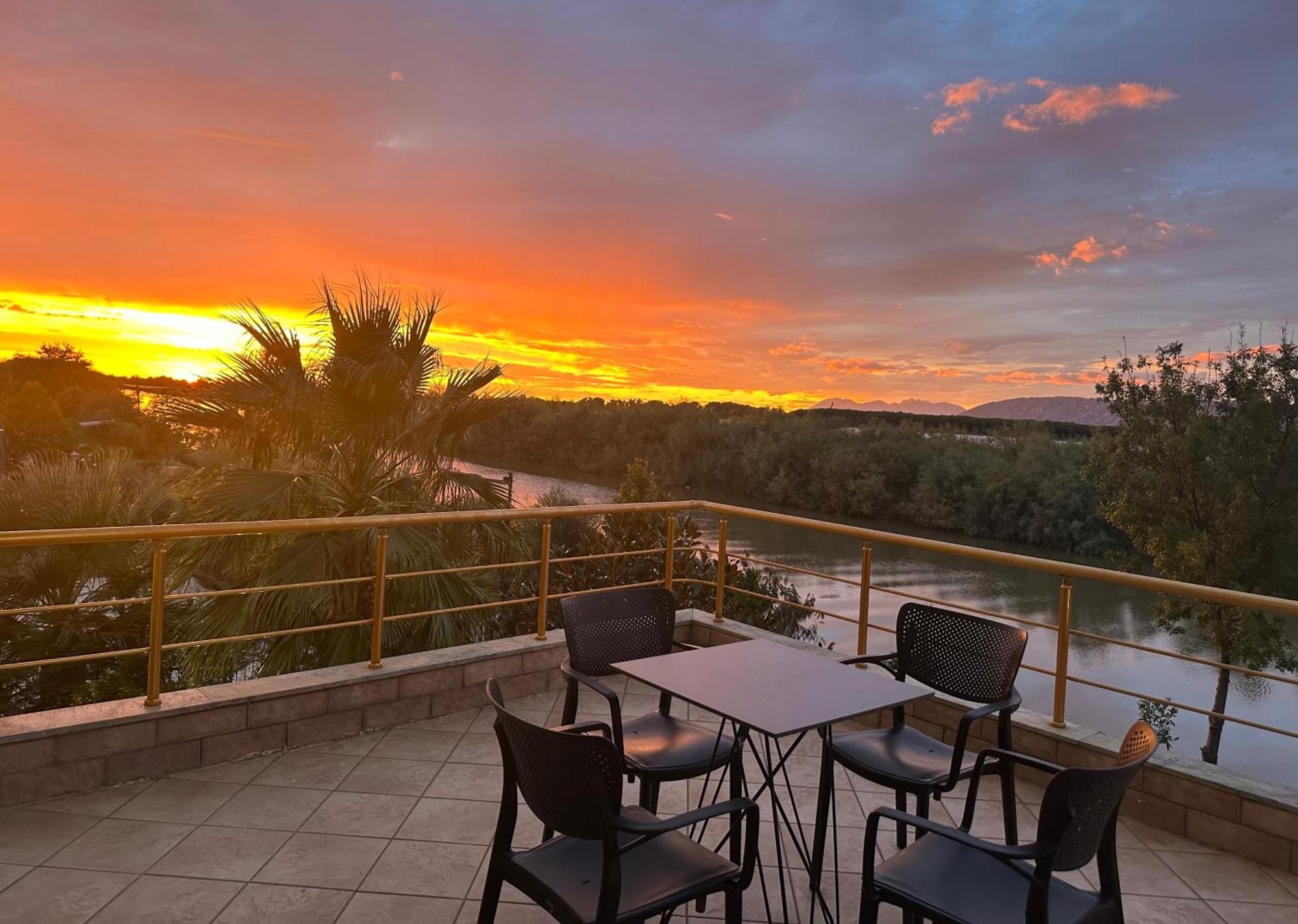 Paradise Laguna Vain Lezhe Ngoại thất bức ảnh